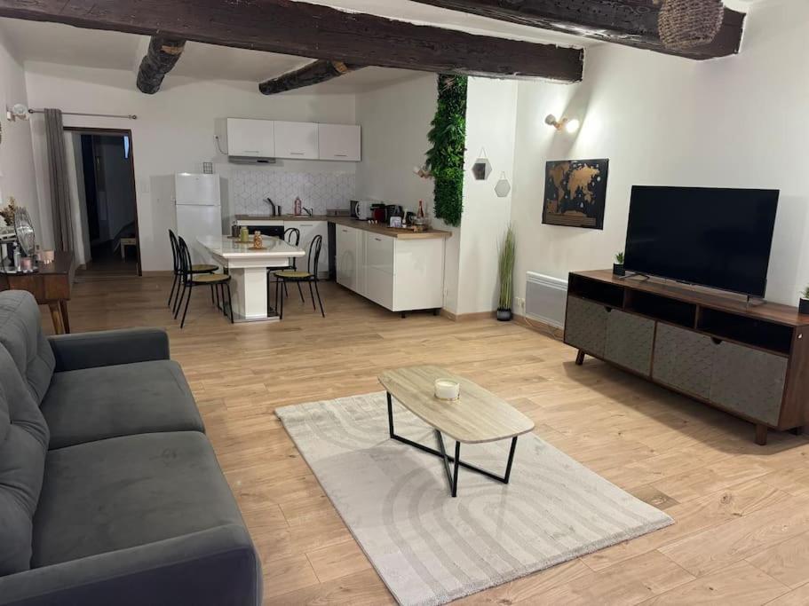 Appartement T2 Cosy Centre-Ville Pernes-les-Fontaines Exterior foto